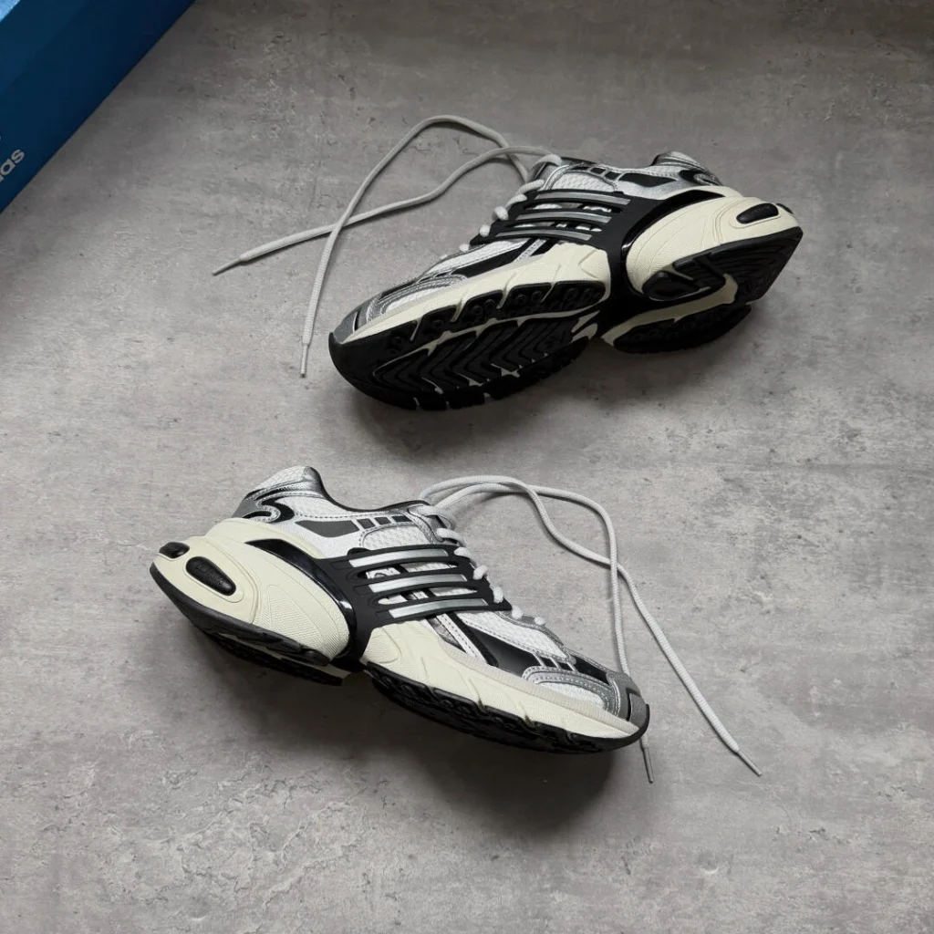 adidas(アディダス) adistarの人気カラー画像2