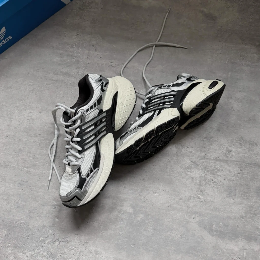 adidas(アディダス) adistarの人気カラー画像4