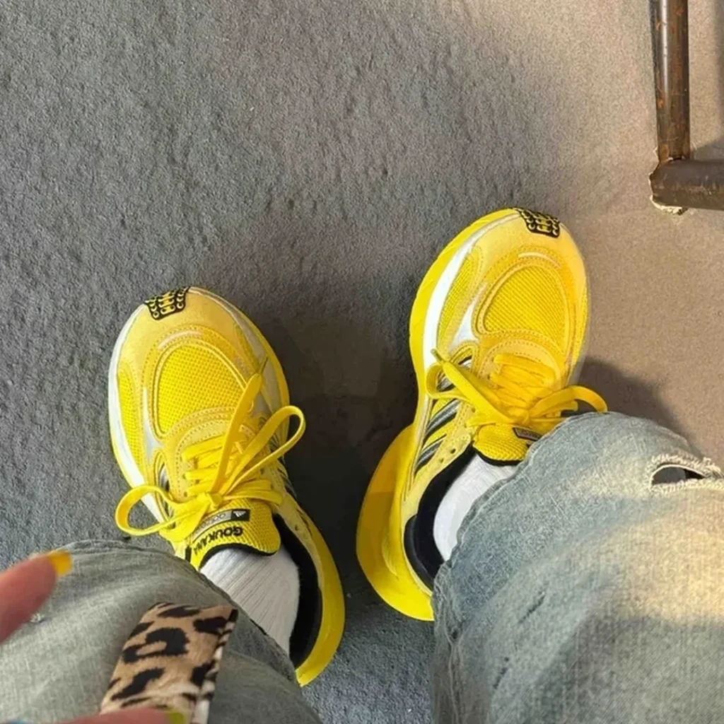 adidas(アディダス) Ozweego(オズウィーゴ)のサイズ感画像1