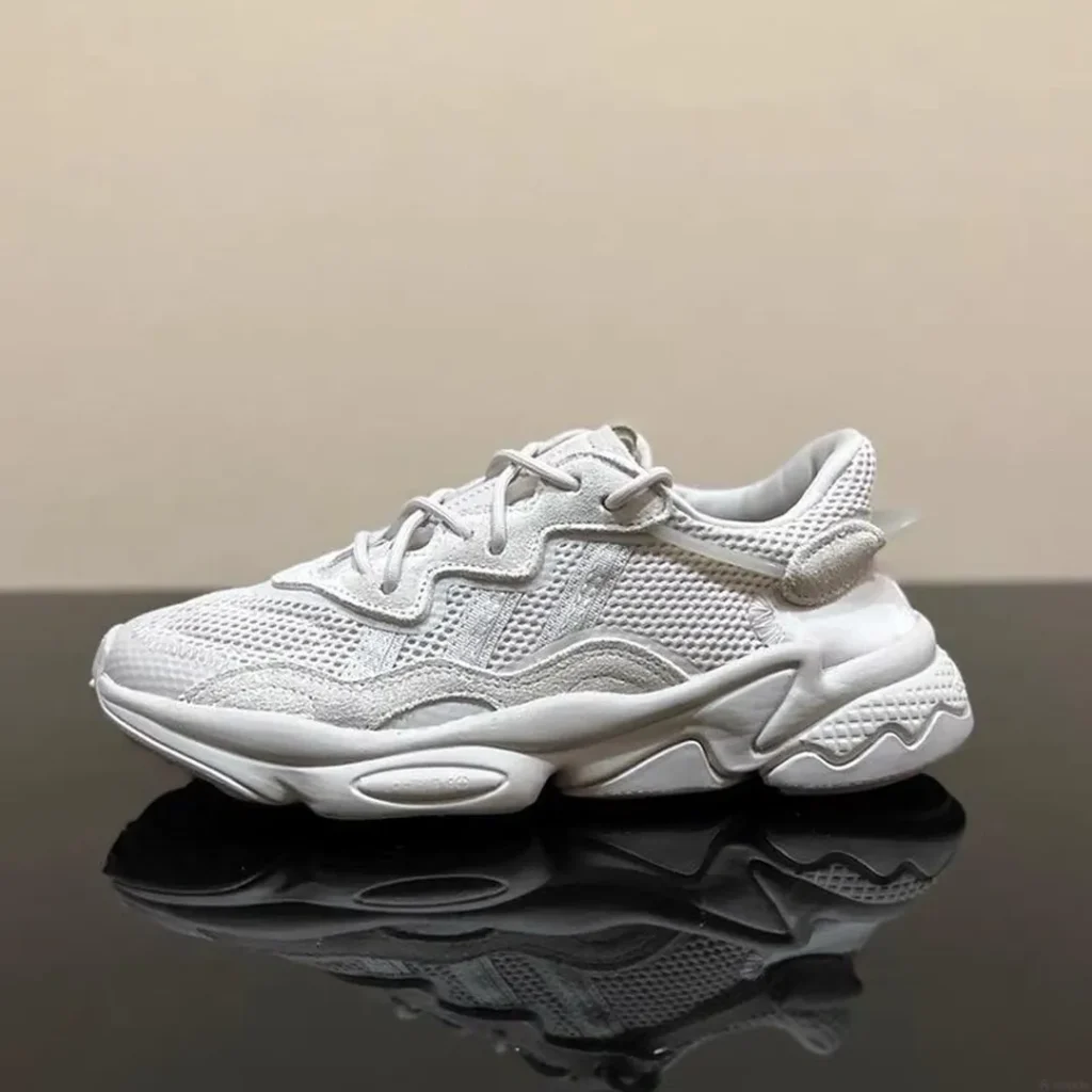 adidas(アディダス) Ozweego(オズウィーゴ)のサイズ感画像2