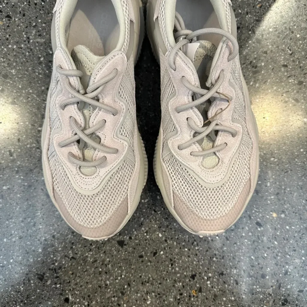 adidas(アディダス) Ozweego(オズウィーゴ)のサイズ感画像9