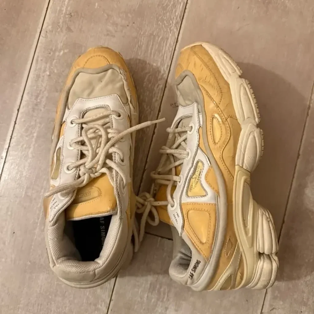 adidas(アディダス) Ozweego(オズウィーゴ)の人気カラー画像2