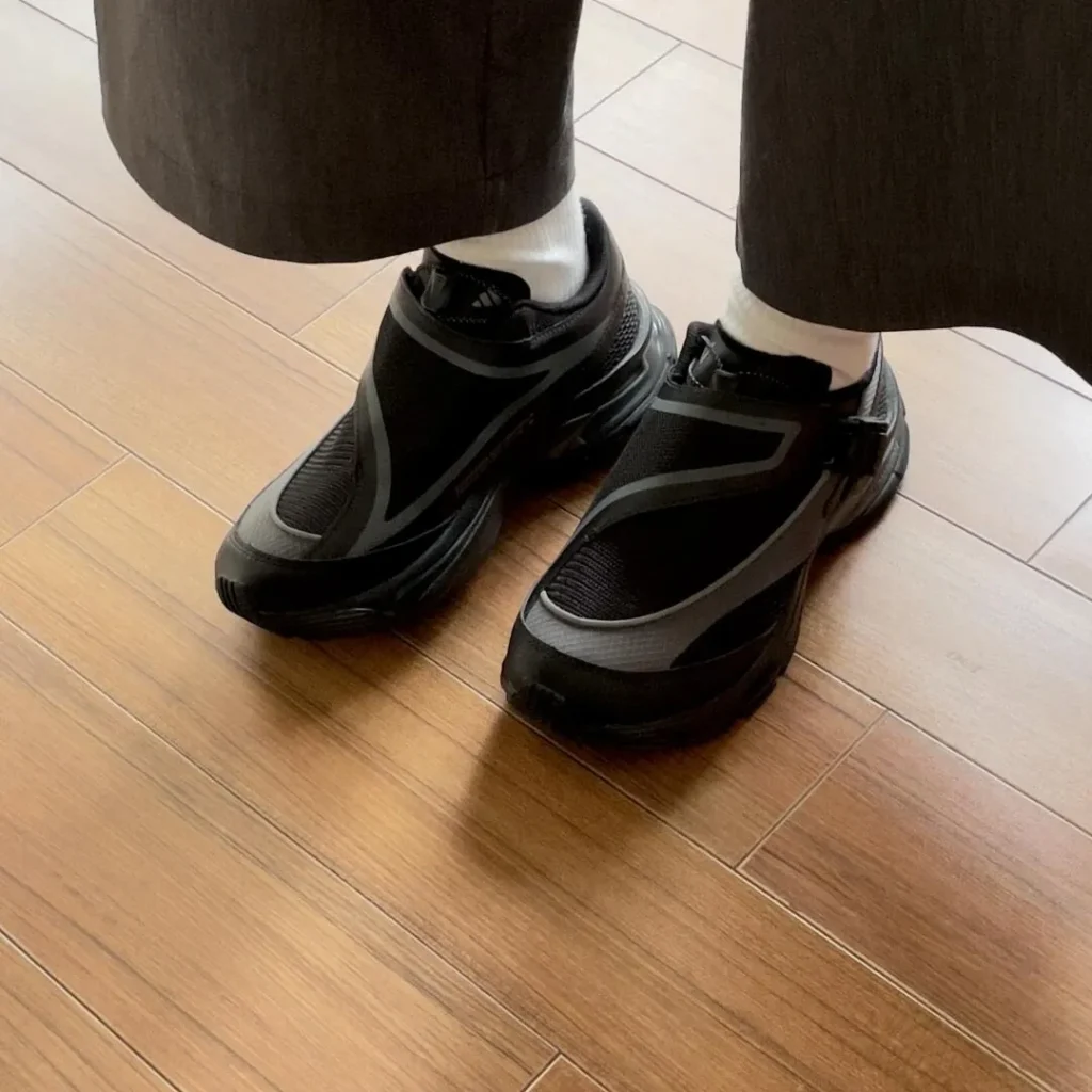 adidas(アディダス) Ozweego(オズウィーゴ)の人気カラー画像9